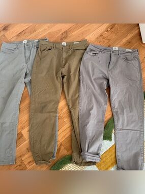Flint and Tinder Tapered Chino Pants Bundle 33x30